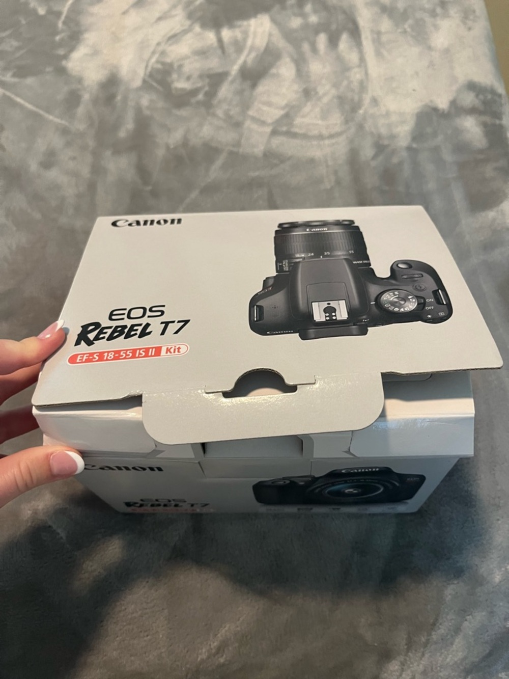 Canon EOS Rebel T7 DSLR Camera Kit - Black & White Box - Picture 2 of 11